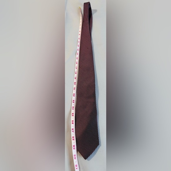 Michael Kors Tie -  3.25 in Burgundy / Silver Silk Necktie - Men's Classic - Picture 4 of 4